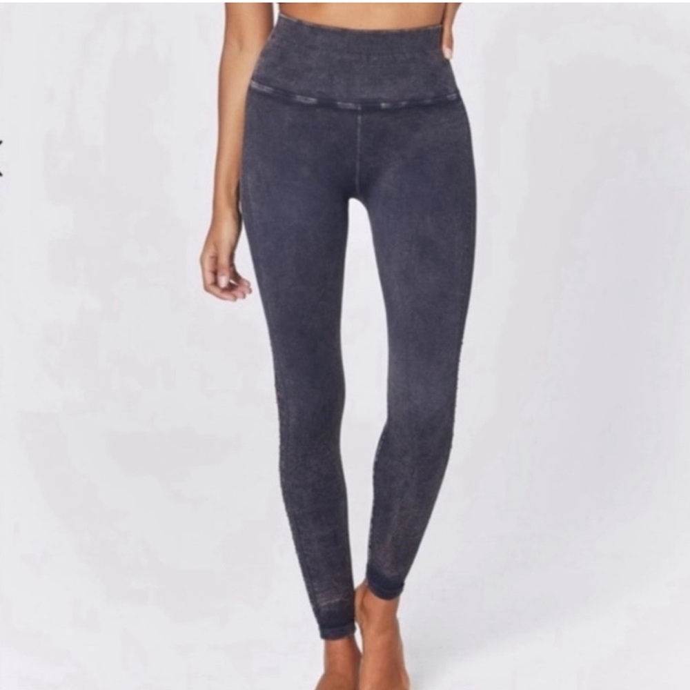 Spiritual gangster navy ribbed leggings with detailing on side size s